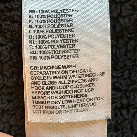 The North Face Fuzzy osito  Pull up Sweater Black Womens size Small - Picture 14 of 16